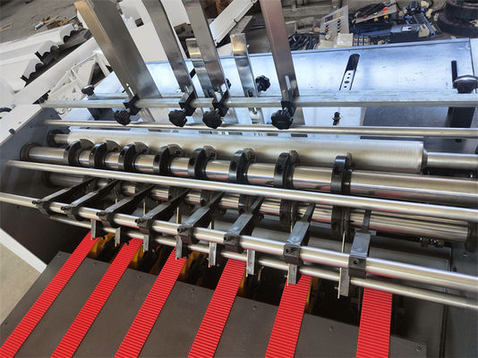 Máquina de moldeado de papel para el montaje industrial de corrugados y para las necesidades de separación por ranuras