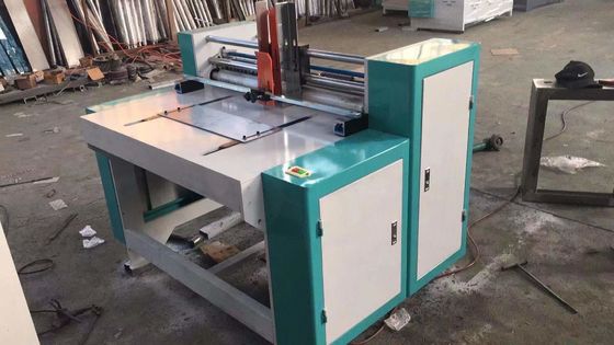Máquina de moldeado de papel para el montaje industrial de corrugados y para las necesidades de separación por ranuras