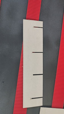300X800mm Procesamiento de cartón Alimentación de succión automática Cortador de partición corrugado