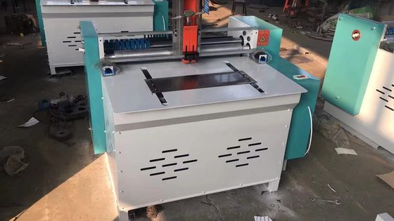 300X800mm Procesamiento automático de cartón Mini máquina de cerradura corrugada con cuchillos