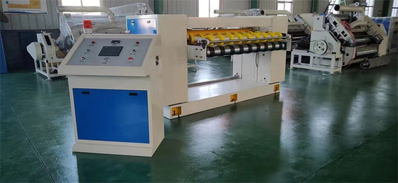 Máquina de corte de hojas NC de doble capa Función de corte de papel para longitud de vía de 6000 mm