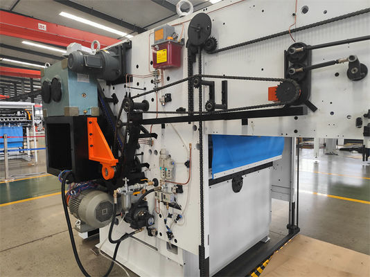 Máquina de corte a presión de cartón corrugado profesional Máxima altura de recolección de papel 1350 mm