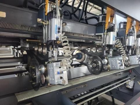 Mejor máquina de corte de papel corrugado con hoja fina de Nc Computer 2500 KG