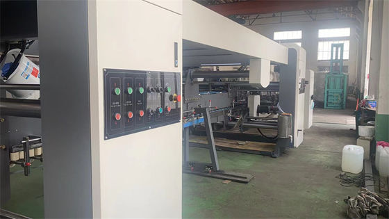 Precisión Función de ranuras Caja de cartón 3 Impresora Flexo de color Máquina de embalaje en línea