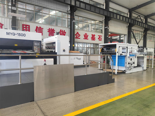 Máquina de corte por hecha de cartón ondulado con precisión de ± 0,25 mm 220V/380V