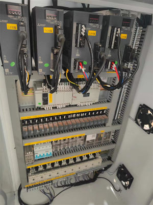 Caja de cartón ondulado de doble servo semiautomático de costura de grapas de cartón para el mercado