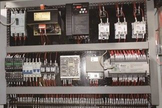Máquina de laminación de flautas con alta velocidad y características multifuncionales
