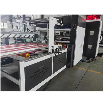 Gluer automático de carpetas para coser cajas de cartón 13T peso neto para satisfacer las necesidades de los clientes