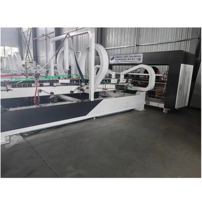 Gluer automático de carpetas para coser cajas de cartón 13T peso neto para satisfacer las necesidades de los clientes