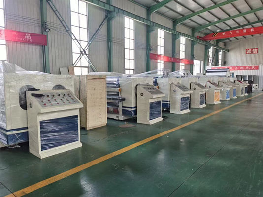 Línea de producción de cajas de cartón onduladas de alta velocidad de 5 pli con control de frecuencia de 0,75 kW