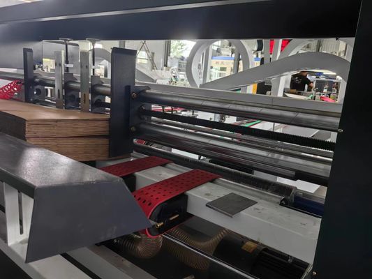 Máquina de pegamento de carpetas de cartón con costura automática de cartón 13000 KG
