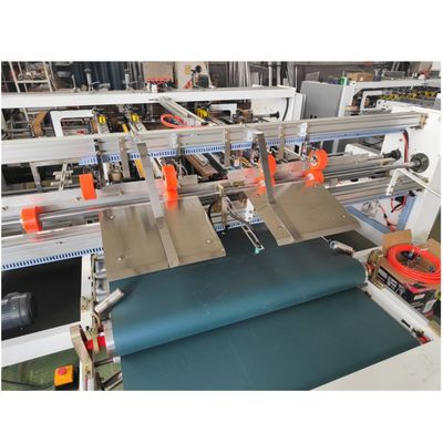 Gluer automático para carpetas textiles de grado automático para el suministro puntual de hojas de doble pieza
