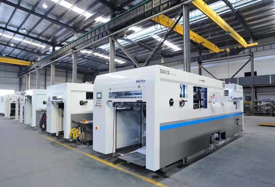 Máquina de corte por matrices de tipo plano para cortar cartón de cartón corrugado