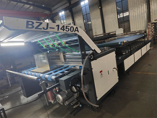 Máquina de laminación semiautomática de accionamiento eléctrico para la laminación brillante de cartón