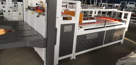 600*300mm Min Dimensiones Cartón desdoblable de adhesivo automático Caja de embalaje máquina con pegamento