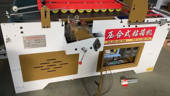 Máquina de pegamento de carpetas semiautomática para cajas de cartón Mejora la eficiencia de tu producción