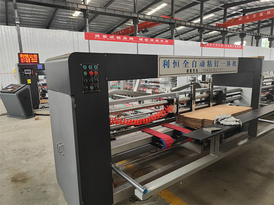 Máquina de moldeado de papel para plegar y pegar cajas de cartón corrugado en bebidas alimenticias