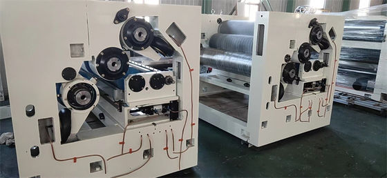 1700 KG Máquina corrugada de cara única para la producción de cartón corrugado de restaurante