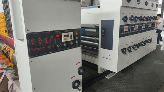 Máquina de embalaje automática de caja de cartón corrugada para la impresión, el corte de ranuras y el corte a presión