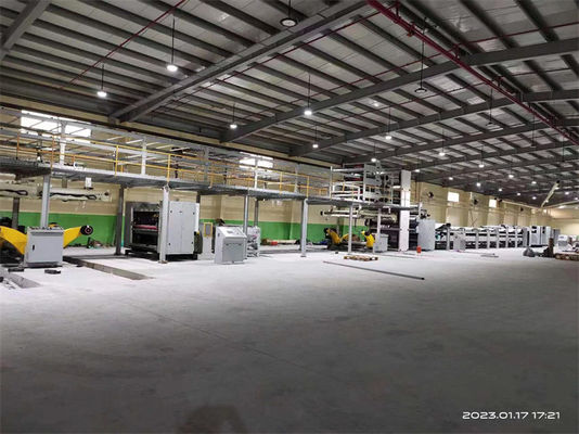 Máquina de apilamiento de cajas de cartón corrugado de corte a presión para hoteles
