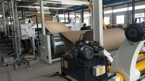 Máquina de cartón corrugado de calentamiento por vapor Línea de producción de cartón con servomotor de 12,5KW