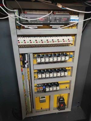 Máquina de impresión flexo corrugada con rendimiento rápido de Slotter y listo para la tienda de alimentos