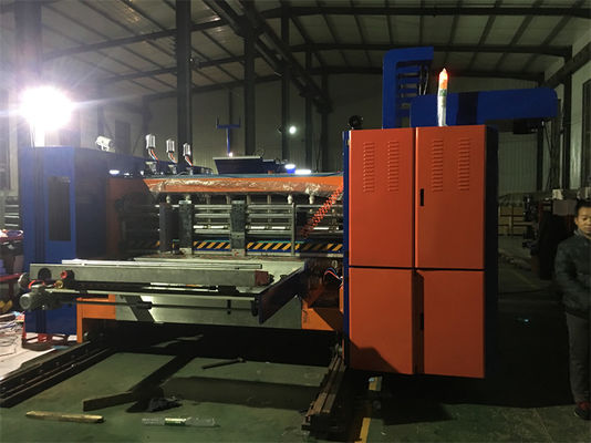 Impresión de alta velocidad de flexo Slotter máquina de corte a presión 4 Color 18000 KG Voltagem 380