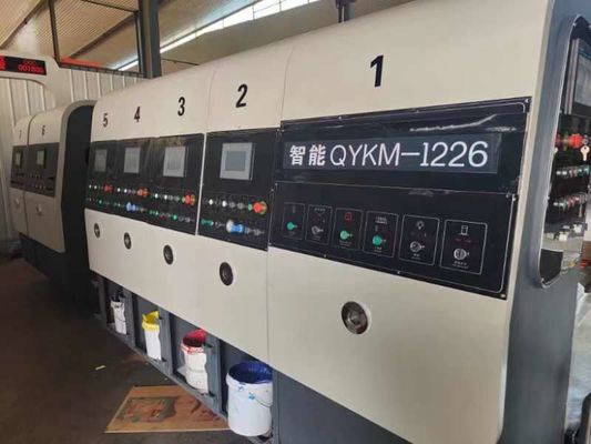 18000 KG Papel corrugado de cartón Flexo Caja de cartón Impresión de ranuras Fabricación de impresoras