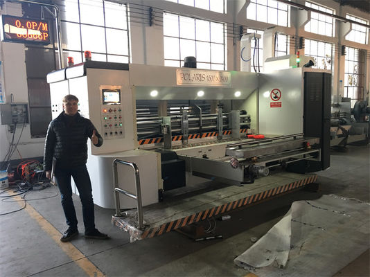 Recientemente lanzada máquina de impresión flexográfica de cartón corrugado totalmente automática de corte a presión