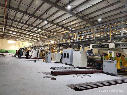Línea de producción de cajas de cartón onduladas de 5 capas con máquina de moldeado de papel